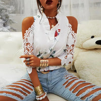 Ruby Sommerbluse | Stilvolle moderne V-Ausschnitt-Bluse mit kurzen Ärmeln und luftiger Spitze für Damen – Weiß