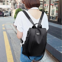 Helga Sommer Rucksack | Moderner multifunktionaler trendiger Damenrucksack und Handtasche – Schwarz