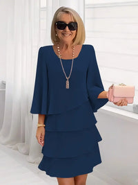 Christa | Elegante fließende Robe mit Rüschen – Blau