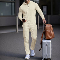Manchester™ Set aus strukturiertem Baumwollstoff mit Kapuzenhoodie und Slim-Fit-Hose – Khaki