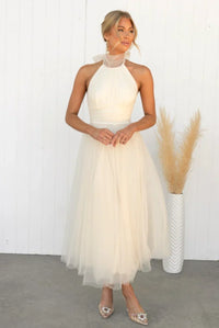 Sonya - Rückenfreies elegantes Sommerkleid – Creme