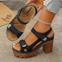 Bellatrix™ Plateau-Sandalen Mit Blockabsatz und Verstellbaren Riemen – Schwarz