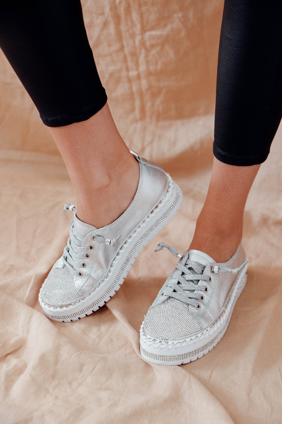 Emma | Der bequeme Sneaker, der Sie strahlen lässt!