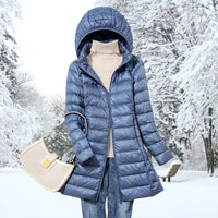 Mina | Ultraleichte Daunenwinterjacke – Blau
