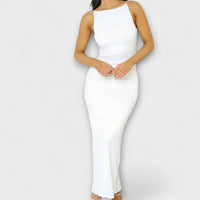 Elegantes ärmelloses Maxikleid mit Raffungen – Weiß