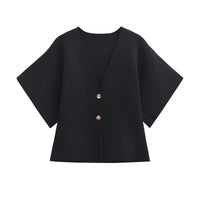 Lina | Minimalistische Bluse mit Knopfleiste – Schwarz