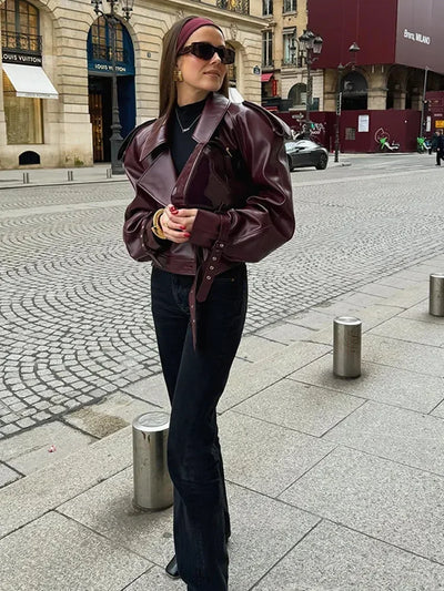 Sinerla | Schlanke kurze Lederjacke für Damen