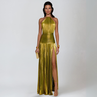 NEFIRA  | Langes metallisiertes Kleid – Gold