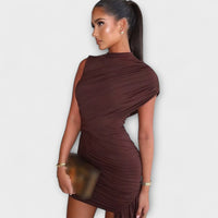Langes Kleid mit Rollkragen – Braun