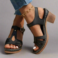 Irma | Orthopädische Sandalen mit Absatz – Schwarz