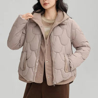 FrostHaven™ Steppjacke Mit Kuscheliger Kapuze – Khaki