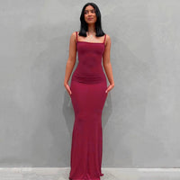 Julia | Maxikleid Slim – Weinrot-Ärmellos