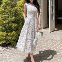 Elorien™ Kleid Mit Zarter Spitze und Fließender Passform – Weiß