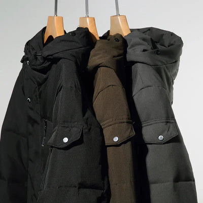 Zavilda| Lange herren parka mit kapuze aus weißem daunenfutter