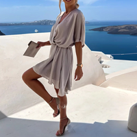 Lindsay - Sexy V-Ausschnitt Kleid – Grau