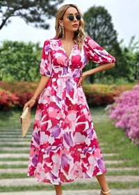 Lara - Figurbetontes Blumenkleid – Rosa