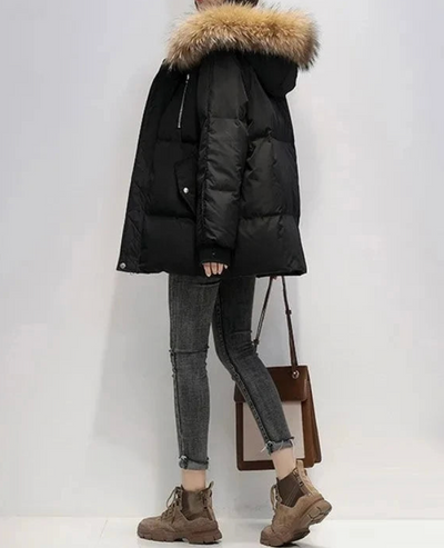 Beila | Schicke und stilvolle Winterjacke mit Pelzkapuze für Frauen