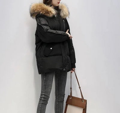 Beila | Schicke und stilvolle Winterjacke mit Pelzkapuze für Frauen