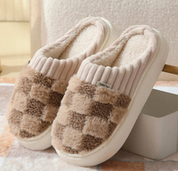 Unisex Kuschelige Hausschuhe | Kariertes Design – Braun
