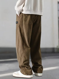 Elina | Stilvolle Herren Freizeithose – Braun