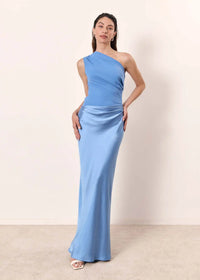 Amber™ – Ein Schulter Satin Maxikleid – Blau