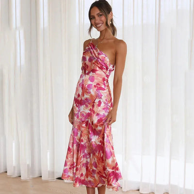 Henny - Eng anliegendes Blumenkleid