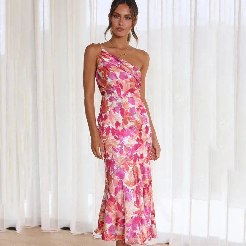 Henny - Eng anliegendes Blumenkleid
