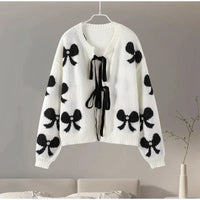 Annabel | Stilvoller Pullover mit Spitzenverschluss – Weiß