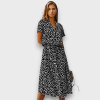 Solvinea – Geknöpftes Midikleid mit Vintage-Print – Schwarz