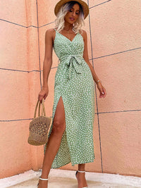 Sommerkleid für Damen - Luftiges Maxikleid mit V-Ausschnitt und Schlitz – Hellgrün