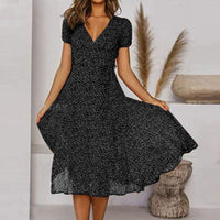 Ernestina | Stilvolles, schmeichelhaftes V-Ausschnitt-Kleid – Schwarz