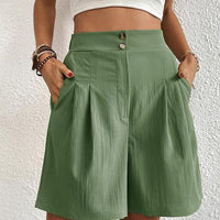 MARTINA - Doppelt geknöpfte Shorts – Grün