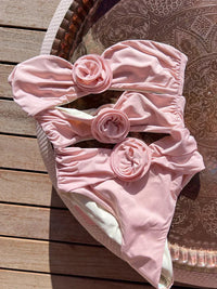 Susanne | Badeanzug mit 3D-Rosendesign – Rosa