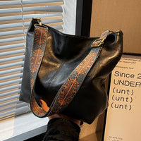 Stilvolle Damen-Ledertasche, elegantes Design, geräumiges Inneres – Schwarz