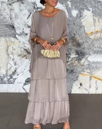 Caroline | Maxikleid mit weitem Rundhalsausschnitt – Grau