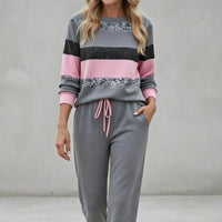 Cora - Gestreiftes Soft-Touch-Set aus Sweatshirt und Jogginghose – Rosa
