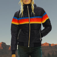 Wasserdichte Damen Winterjacke - Gesteppt mit Kapuze und Wärmeisolierung – Schwarz