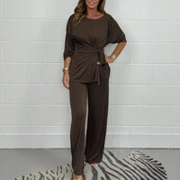 Aurelle™ Premium-Strickset mit Bluse mit Frontschnürung und fließender Hose / Das Wildcard-Teil der modernen Garderobe! – Kaffee