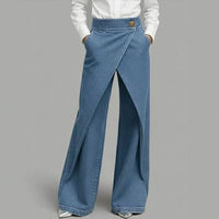 Anya™ Jeans mit Wickeleffekt und asymmetrischer Frontüberlappung – Blau