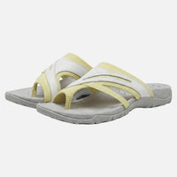 Quirina | Damen Komfort-Zehentrenner Breite Riemen Strukturiertes Fußbett – Flip Flop – Weiß