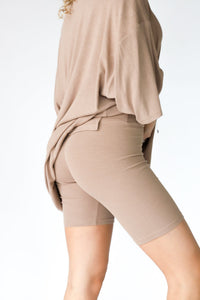 Damen Loungewear Set: Übergroßes T-Shirt mit Fahrradhose, Bequem und Vielseitig – Beige