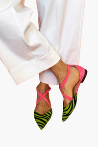 Zarella™ | Flache Sandalen im Zebramuster – Zielony