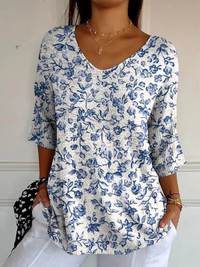 Genesis | Damen Pullover mit kleinen blauen Blumenmuster – Mehrfarbig