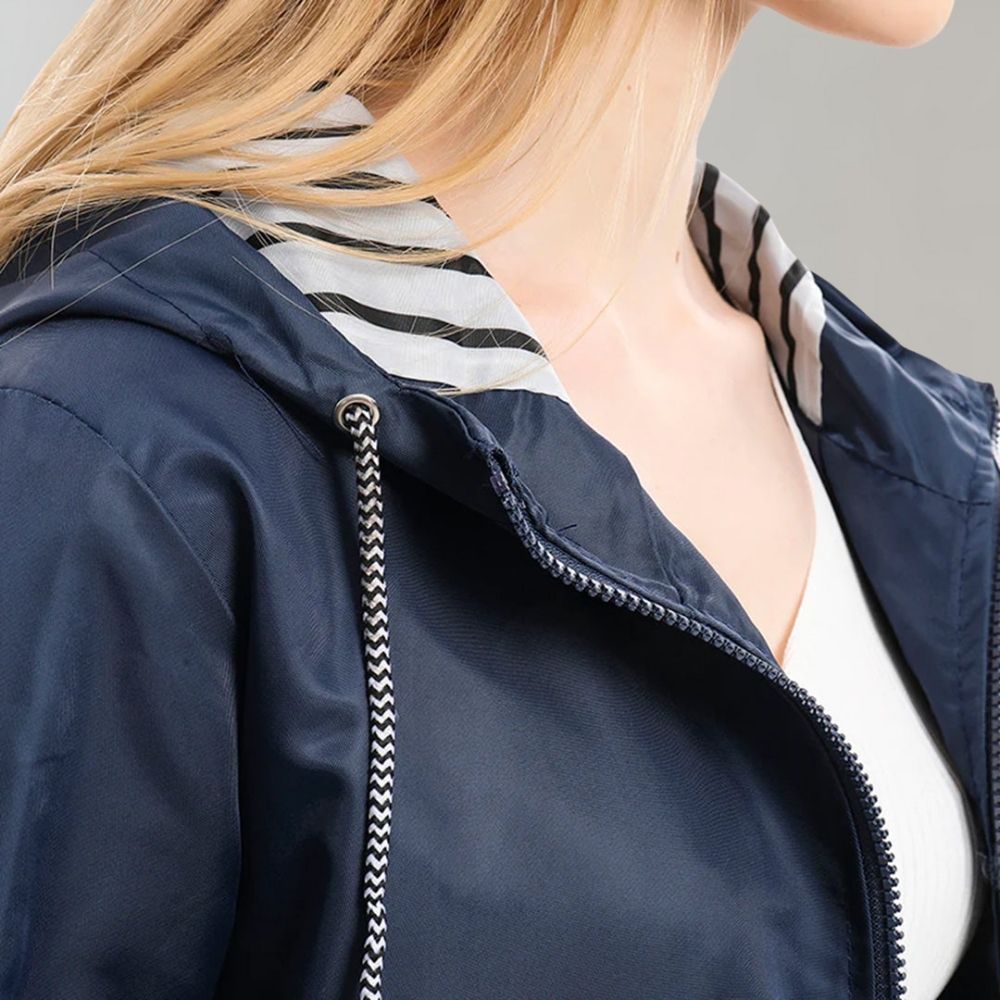 Wasserdichte Regenjacke für Damen | Kapunze