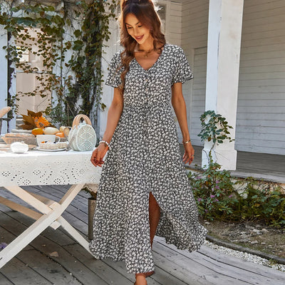 Elara - Blumiges Vintagekleid
