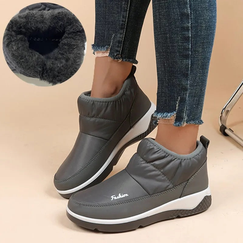 Leyvanna | Orthopädische Rutschfeste Wasserdichte Winterstiefeletten