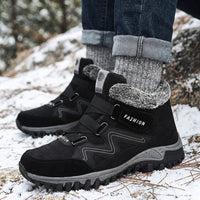 Unisex UrbanFrost™ Stiefel mit Gepolstertem Futter und Profilsohle – Schwarz mit Weißen Details