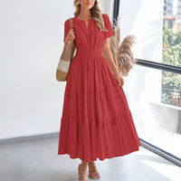 Floriana™ Kleid mit Stufenrock und Betonter Taille – Rot