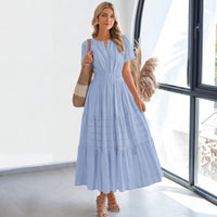 Floriana™ Kleid mit Stufenrock und Betonter Taille – Hellblau