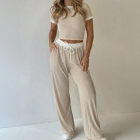 Liz™ Set aus Hochwertigem Rippstrick und Figurbetontem Cropped Top – Beige